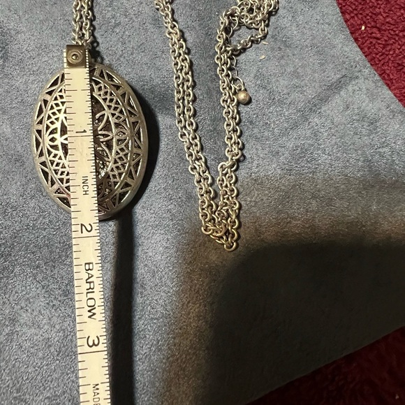 Pewter look with reversible pendant necklace with cut out  sparkles - Picture 6 of 8